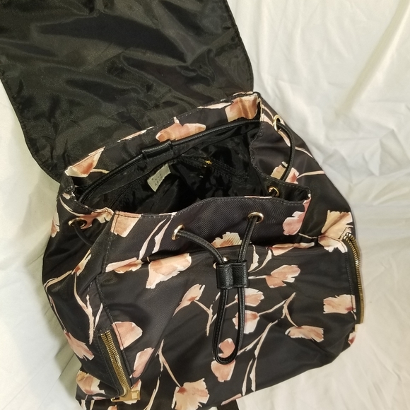 Bags and backpacks - Picture 4 of 8